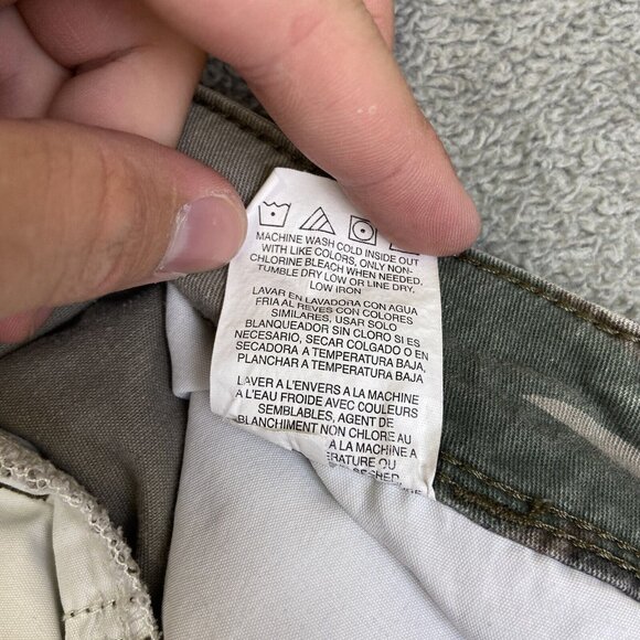 Wrangler Authentics Men’s Camouflage Paratrooper Shorts Size 42 (Fits 44)‎ - Picture 8 of 10